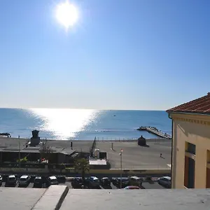  Hostel Litus Roma Italy
